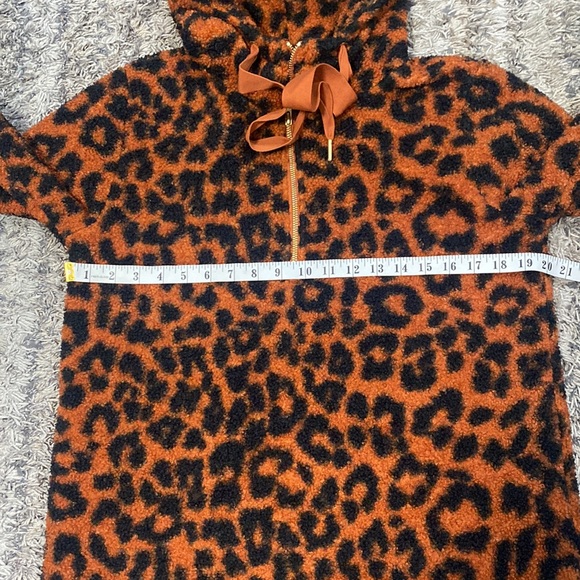 Loft 34 zip pull over hoodie, long sleeve, animal print Sherpa teddy si… - Picture 5 of 9